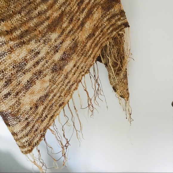 MURIELLE Neutral Blend Poncho with Fringe - Picture 6 of 8